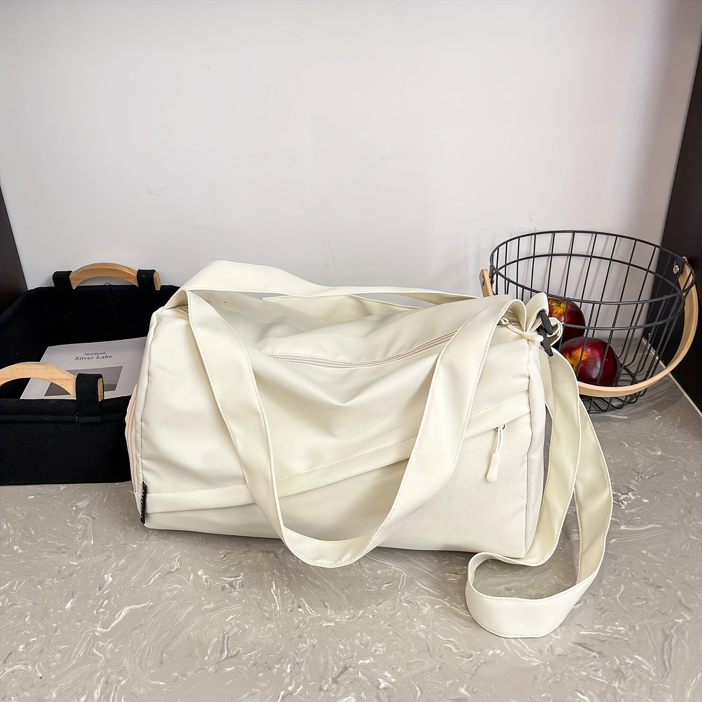 A Versatile Sports And Fitness Bag, Ideal for Short Trips, a Lightweight Swimming Bag Designed for Women, a Yoga Bag Suitable for Men, And a Unisex Luggage Bag