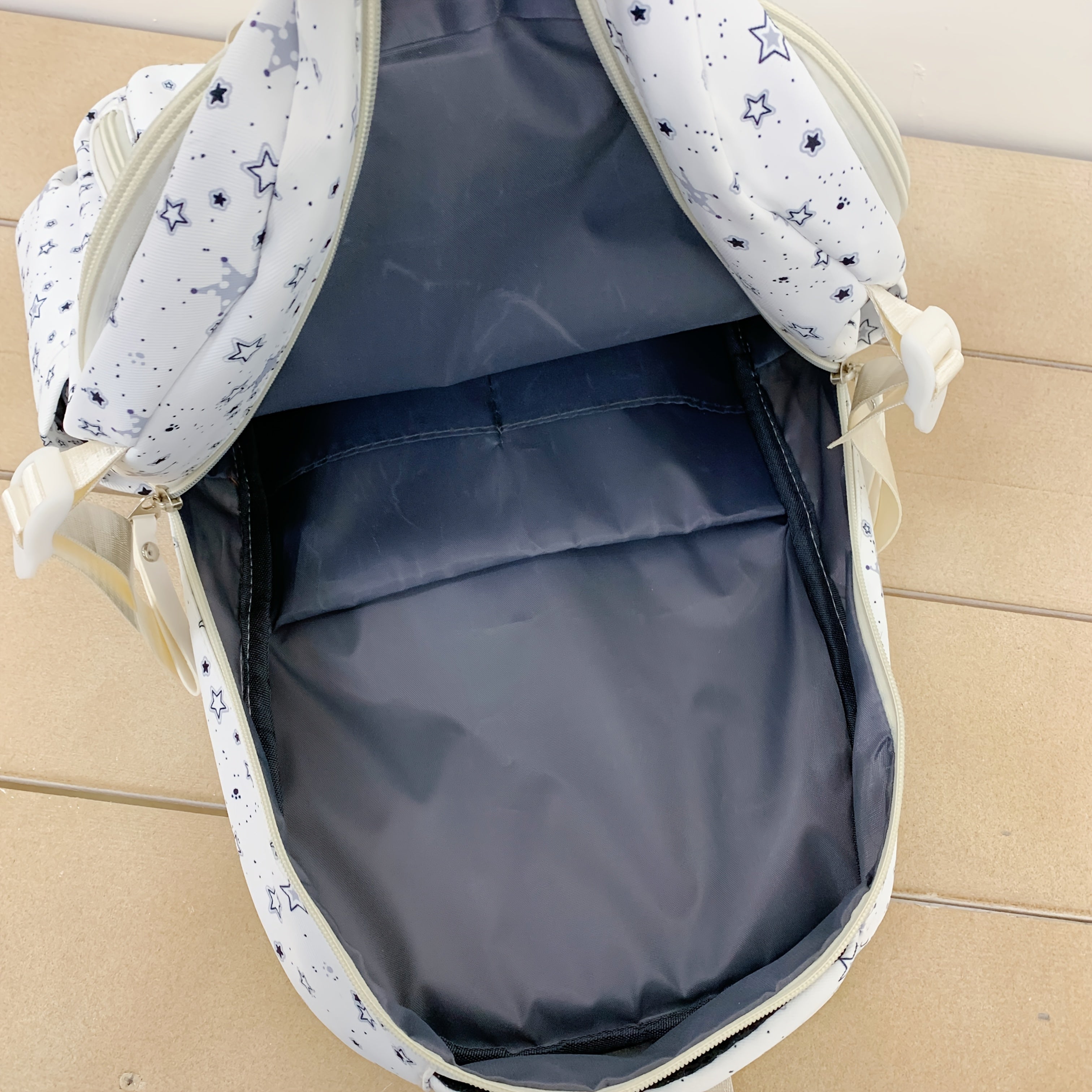 New Fashionable Star-Patterned Multi-Compartment Backpack for Women, Large-Capacity Student School Bag, Versatile and Cute Commuter Backpack for, Classic and Timeless, Available in Pink, Blue, Green, Black, and, Fits Tablets, Suitable for Short