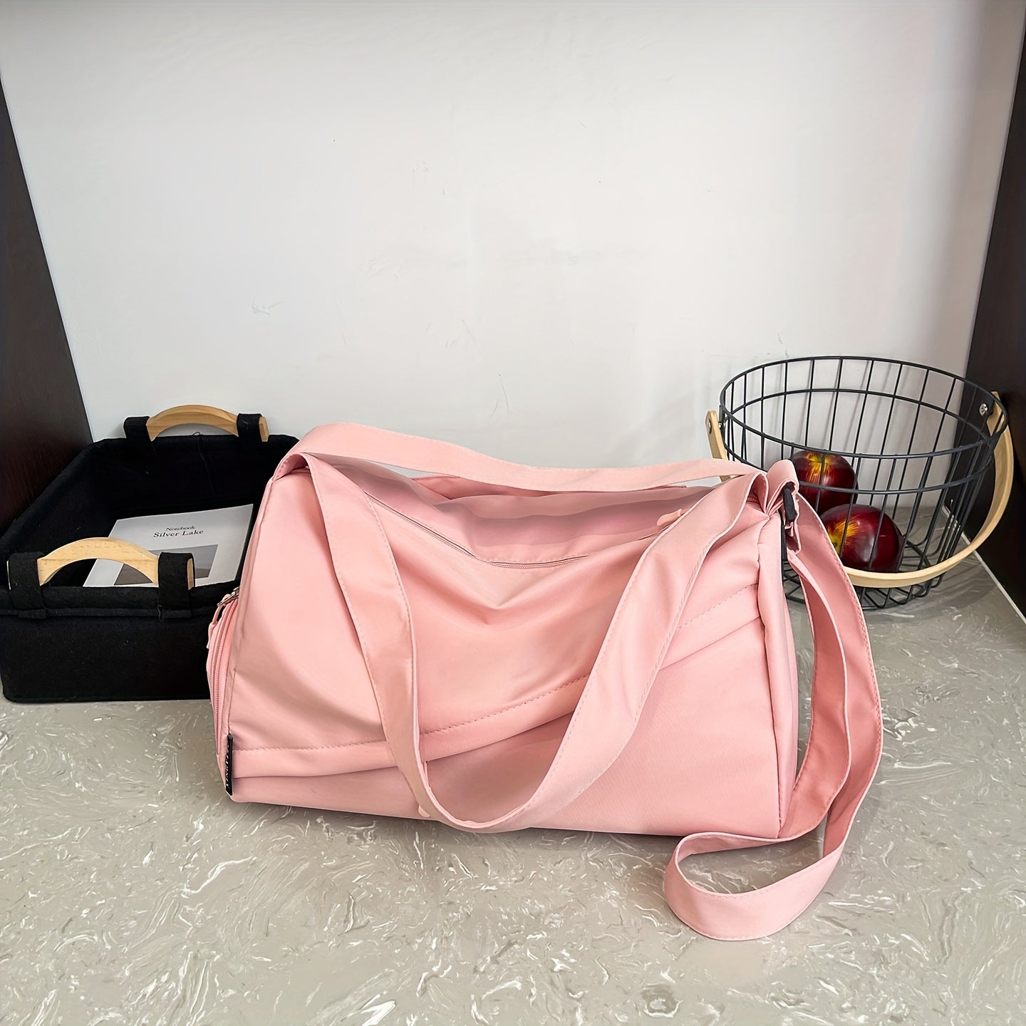 A Versatile Sports And Fitness Bag, Ideal for Short Trips, a Lightweight Swimming Bag Designed for Women, a Yoga Bag Suitable for Men, And a Unisex Luggage Bag