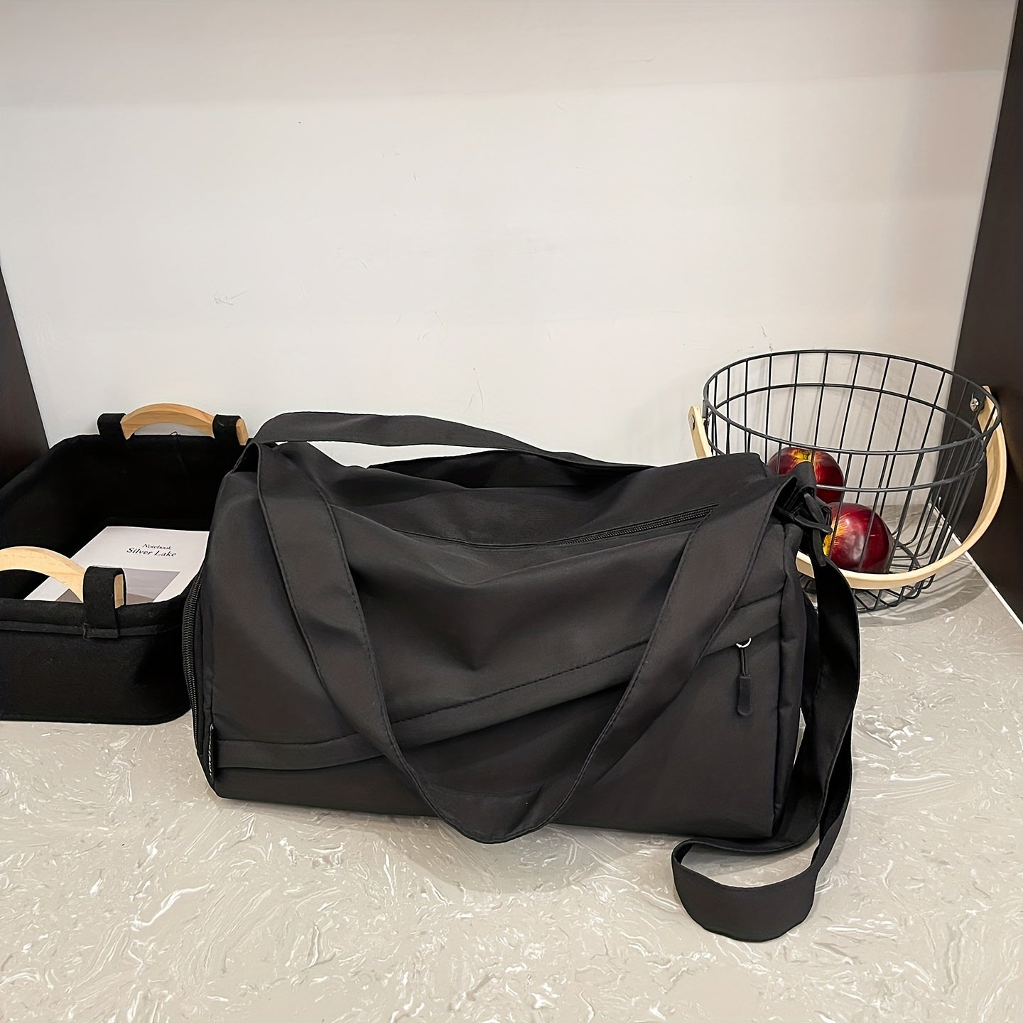 A Versatile Sports And Fitness Bag, Ideal for Short Trips, a Lightweight Swimming Bag Designed for Women, a Yoga Bag Suitable for Men, And a Unisex Luggage Bag