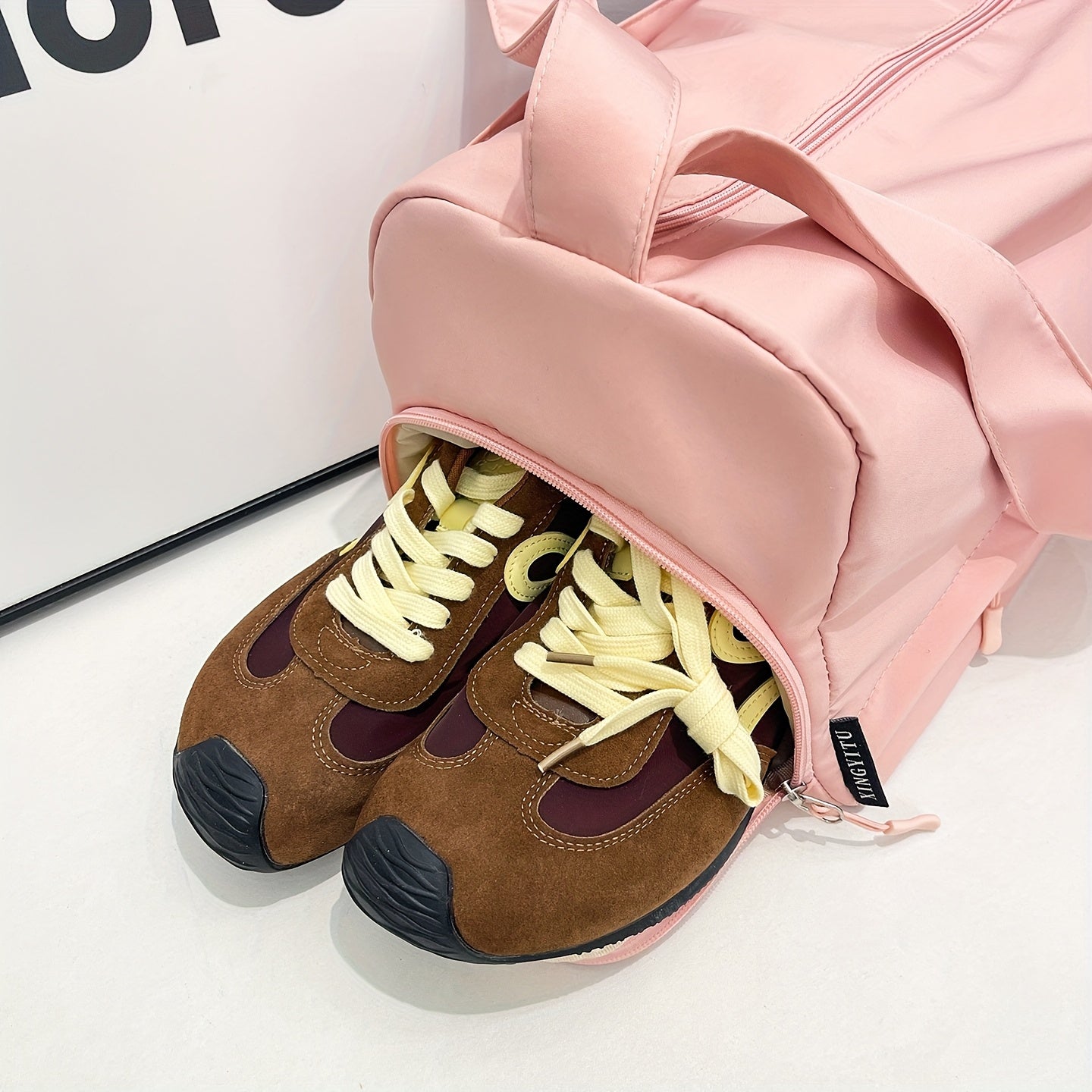 A Versatile Sports And Fitness Bag, Ideal for Short Trips, a Lightweight Swimming Bag Designed for Women, a Yoga Bag Suitable for Men, And a Unisex Luggage Bag